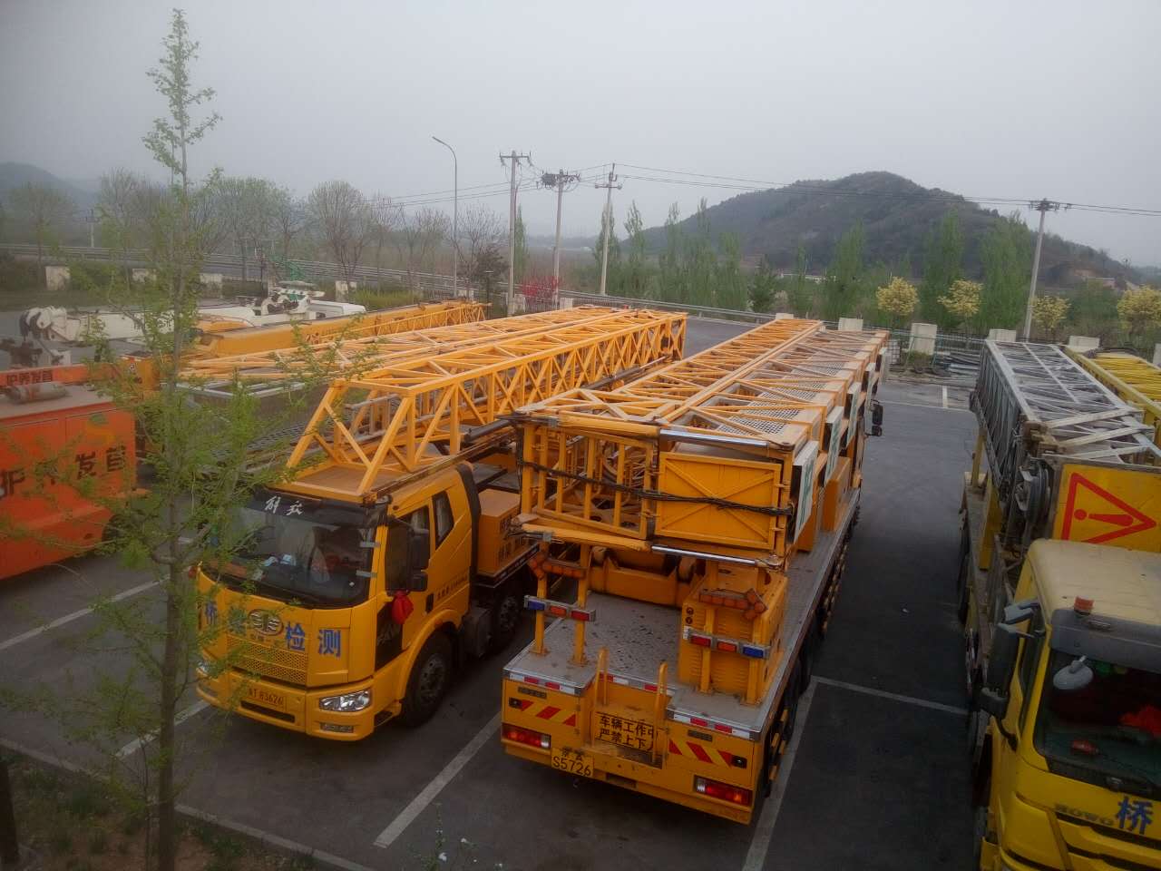 橋梁檢測車久久午夜影院